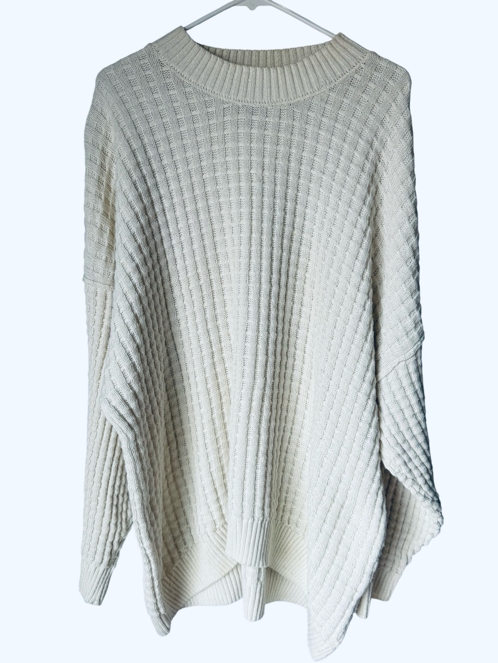 BDG Urban Outfitters High End White Oversized Ribbed Knit Sweater Women’s M
